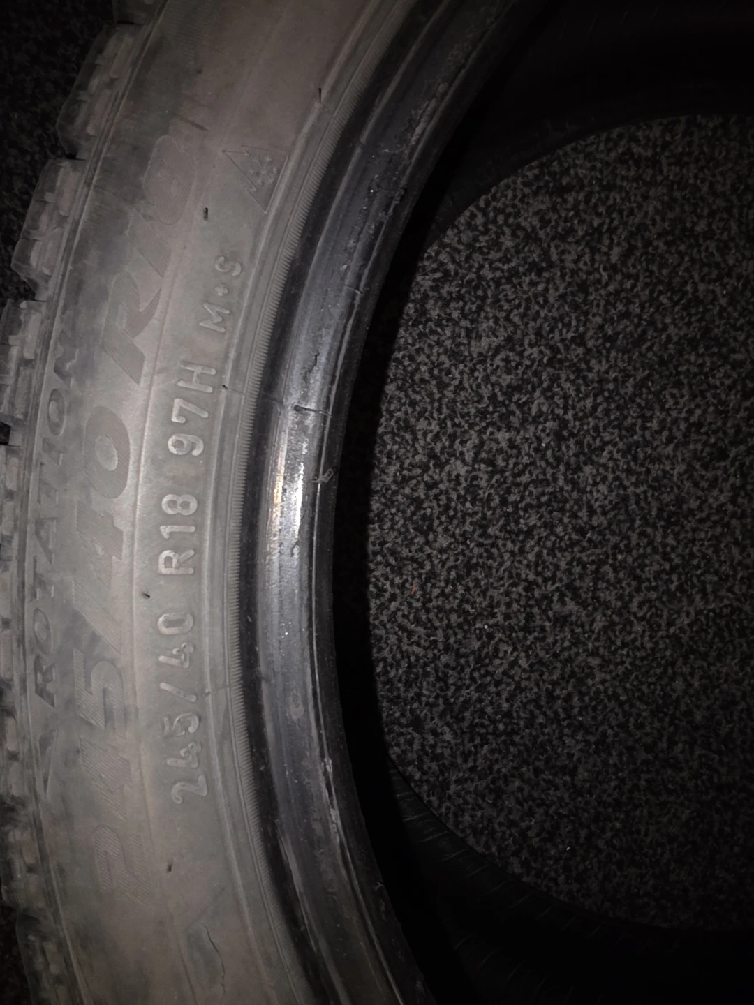 245/40 R18 two continental winter tires - photo 5