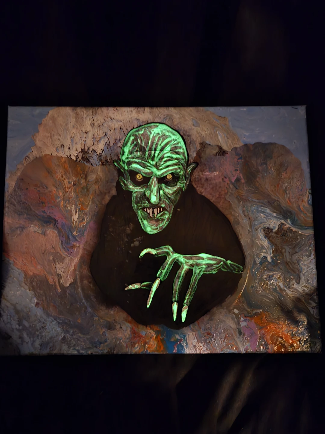 Acrylic Canvas Painting: The Creature That Lives in Darkness - photo 3