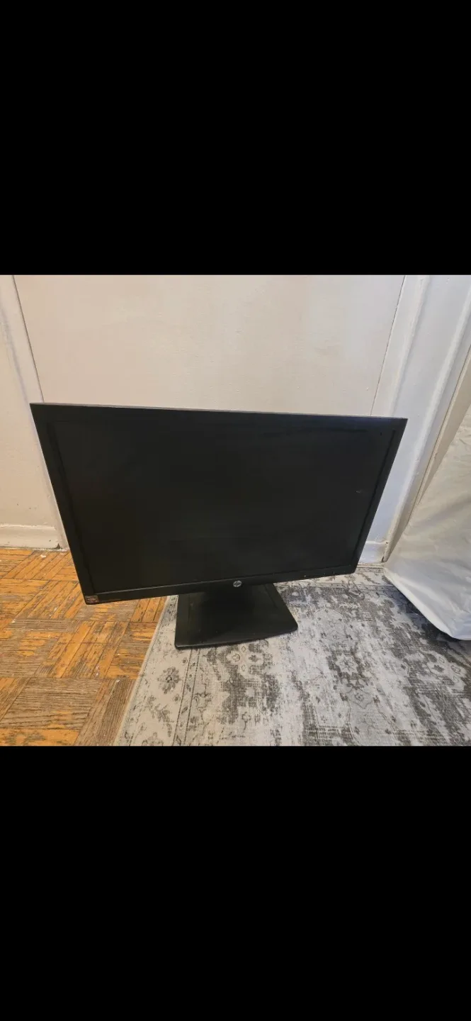 HP Monitor - Great Condition!