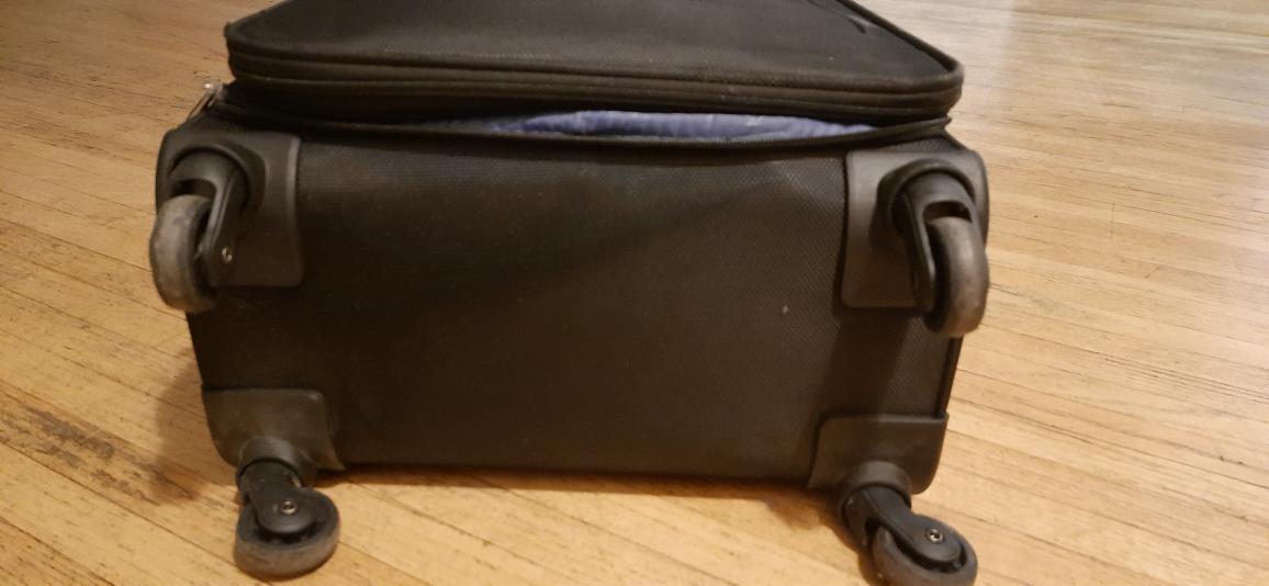 VIP Black Carry-on Rolling Suitcase - photo 2