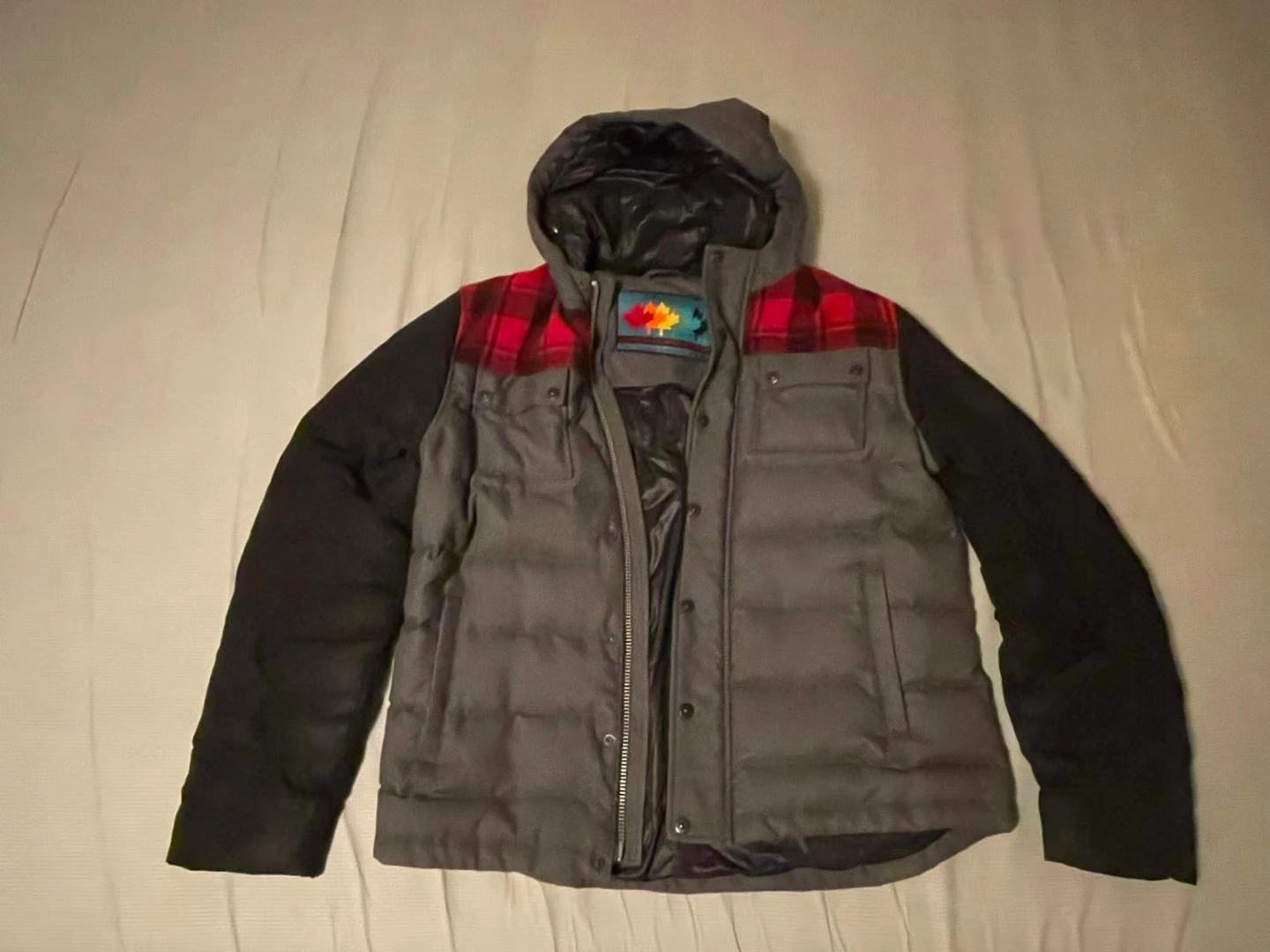 Moose Knuckles  Padded Down Jacket Men Size XL 9/10