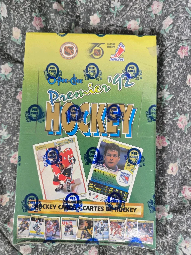 O-Pee-Chee Premier '92 Hockey Cards Box