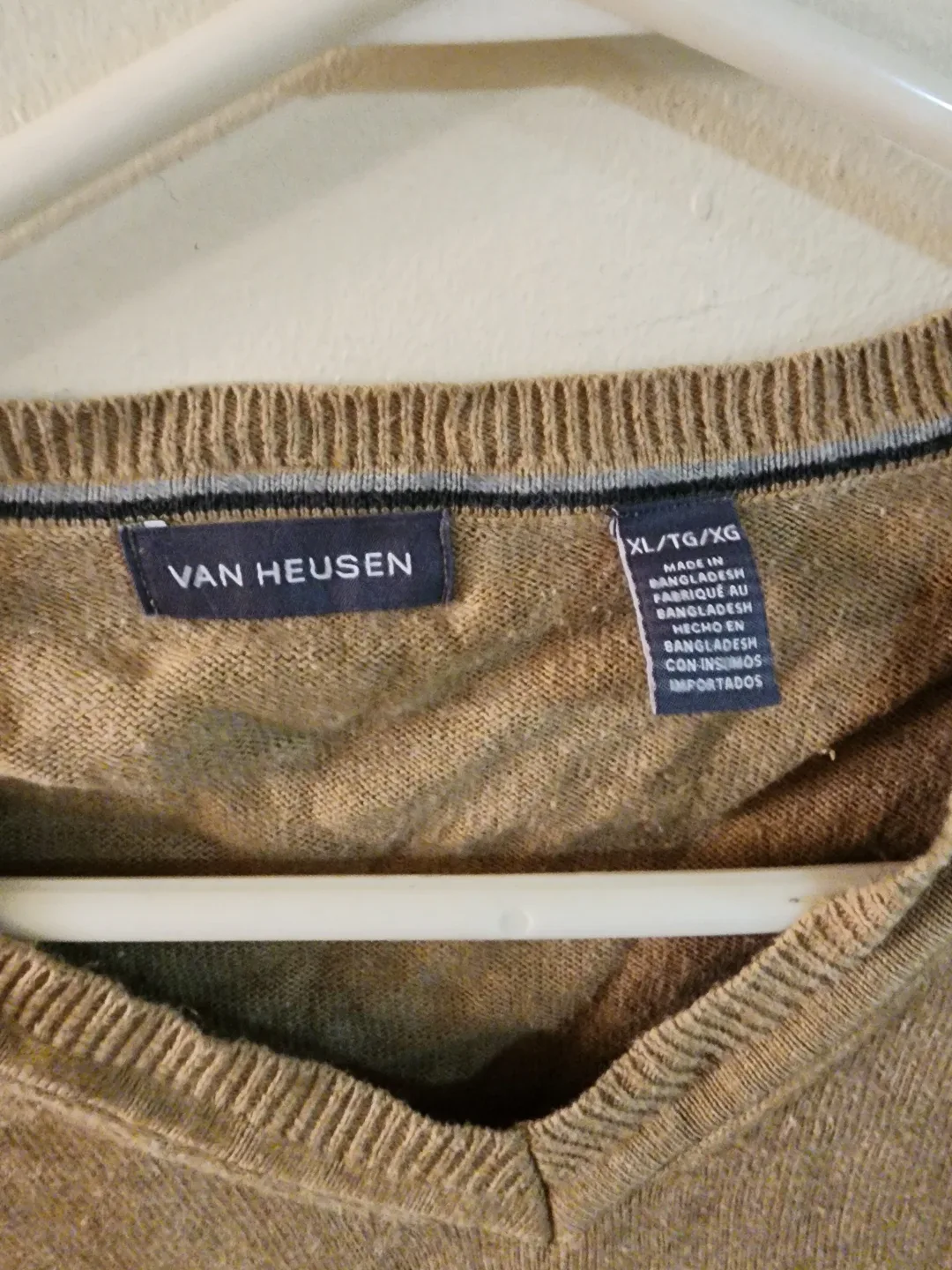 #Cleanout Van Heusen V-Neck Sweaters - XL image indicator(3)