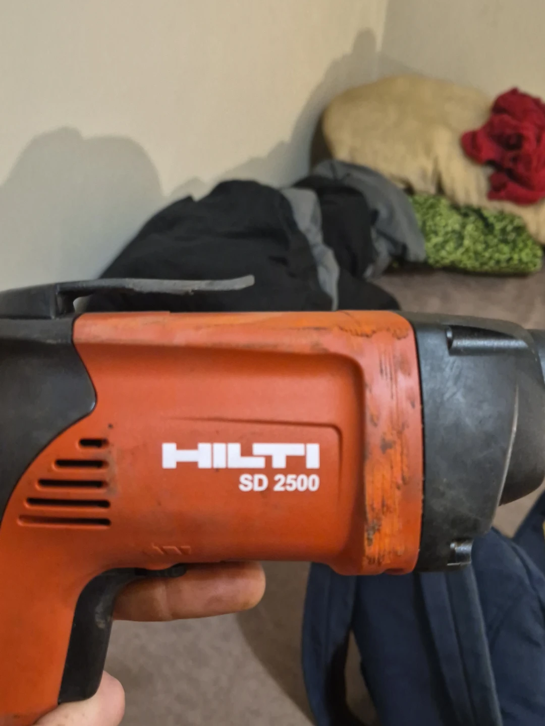 Hilti SD 2500 & Makita Drill