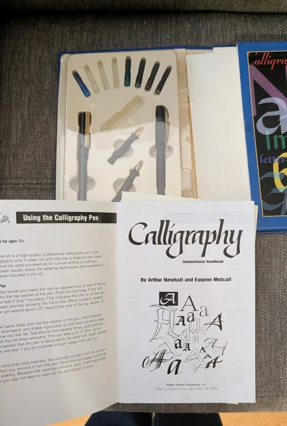 Walter Foster Calligraphy Kit for Beginners image indicator(2)