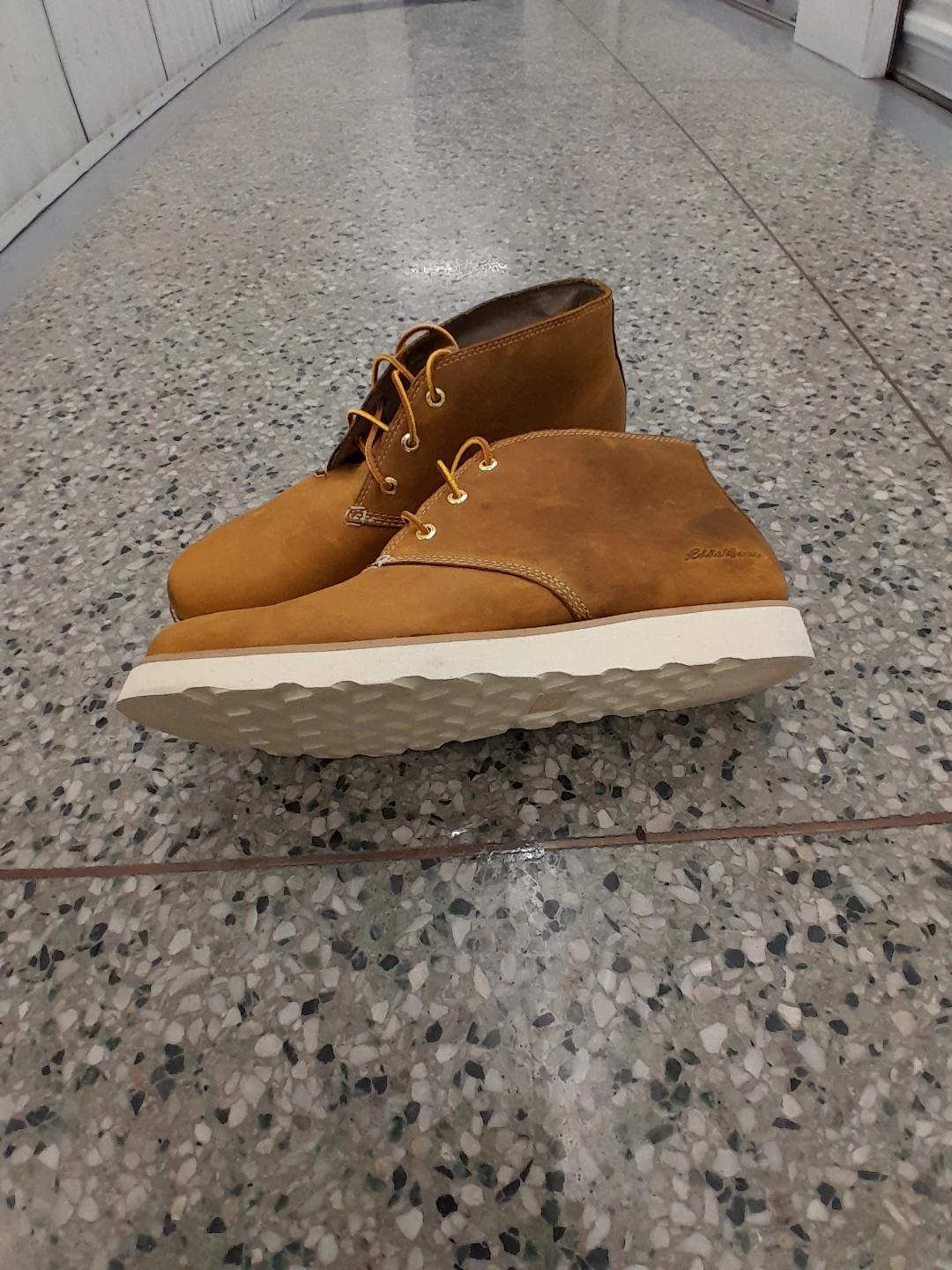 Eddie Bauer Chukka Boots, Size 13 - photo 3