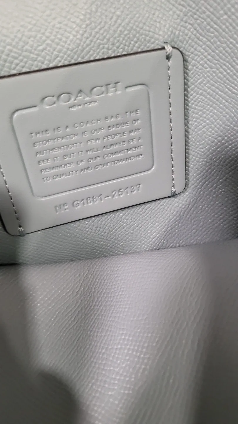 Coach Charlie 40 Carry bag image indicator(7)