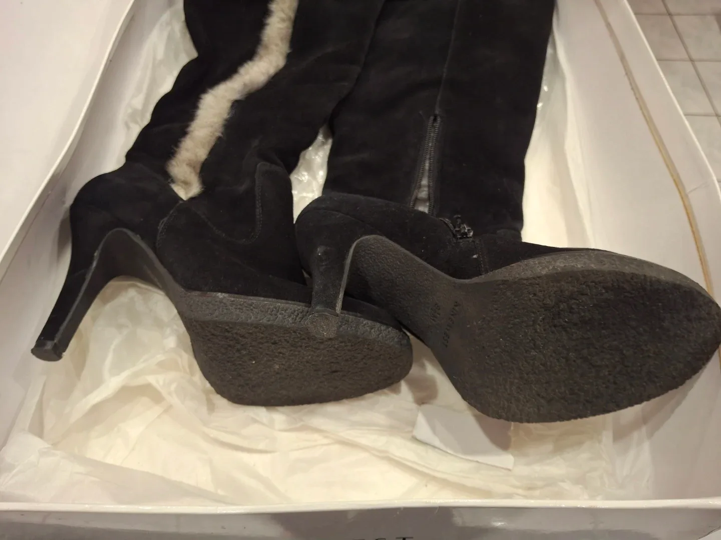 Nine West NWTAYLAH Boots - Size 8.5M image indicator(4)