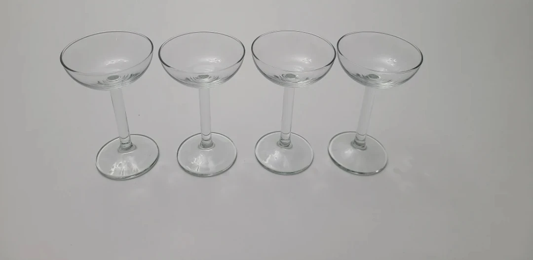 Set of 4 Coupe Cocktail Glasses