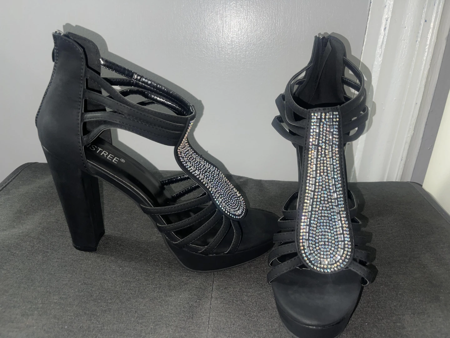 JustFab Black Heels Size 10 - photo 2