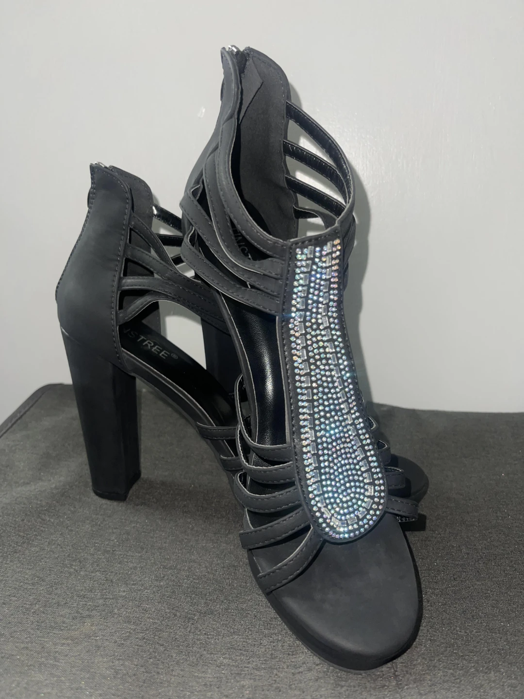 JustFab Black Heels Size 10 - photo 3