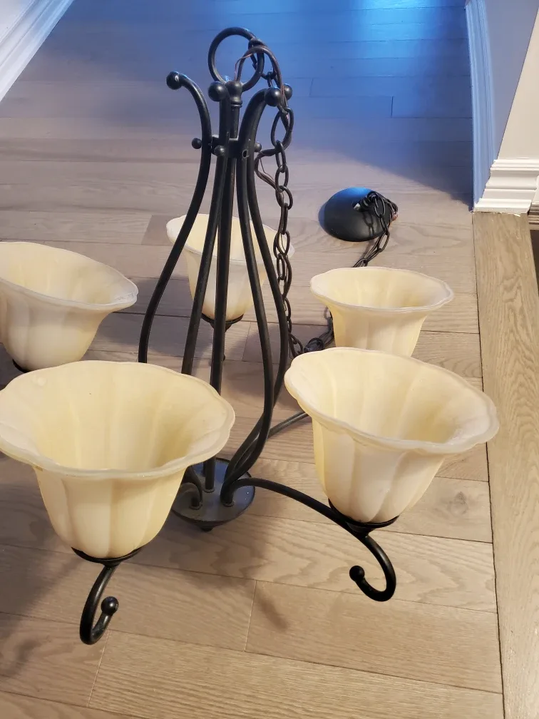 Chandelier with 5 Lights image indicator(4)