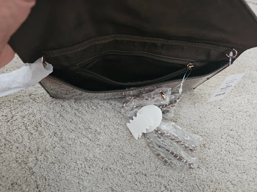 BNWT ALDO Clutch Purse image indicator(4)