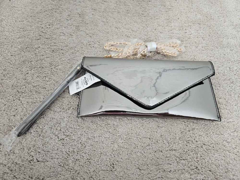 BNWT ALDO Clutch Purse image indicator(5)