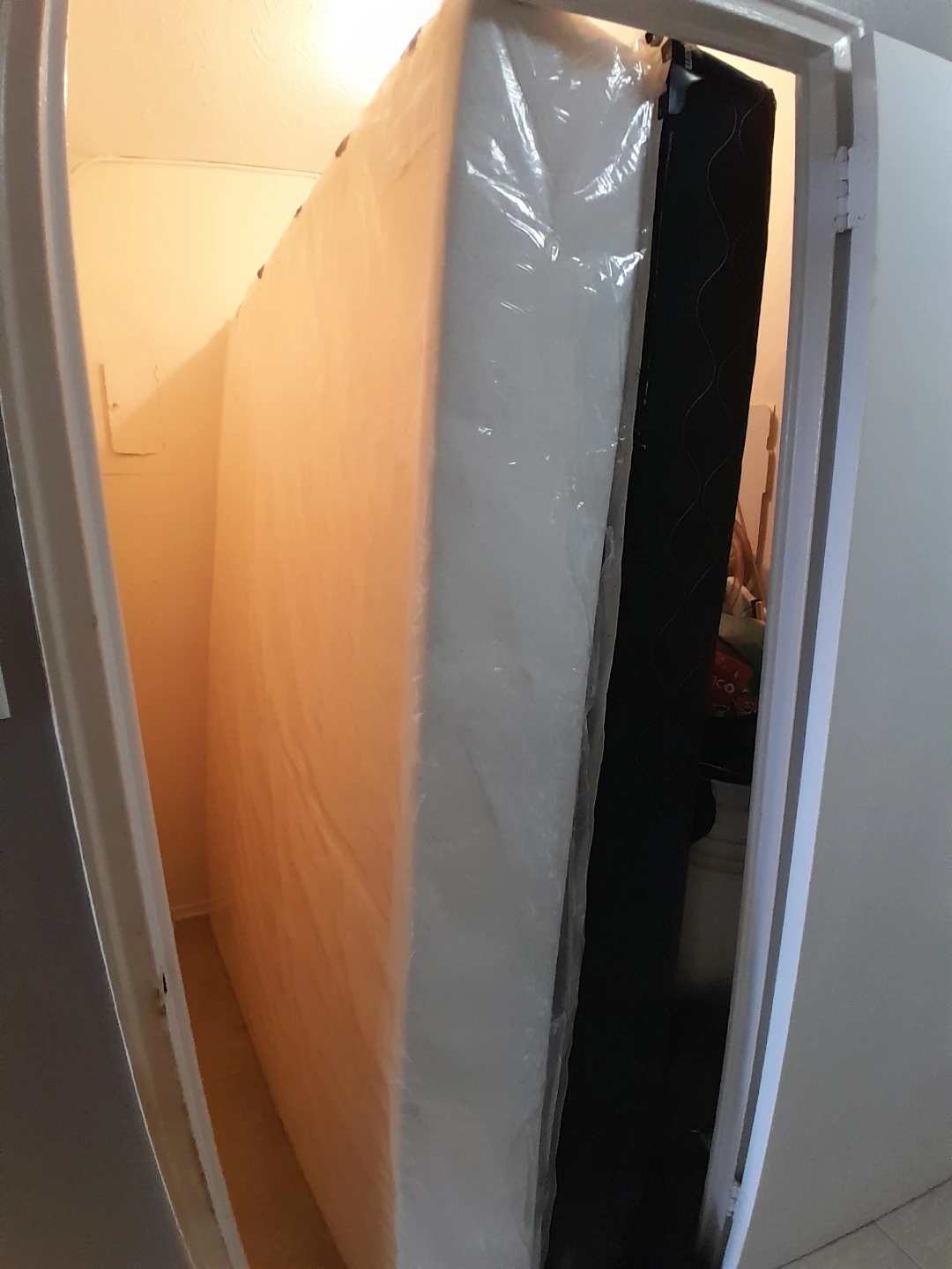 Queen Size Matress - photo 4