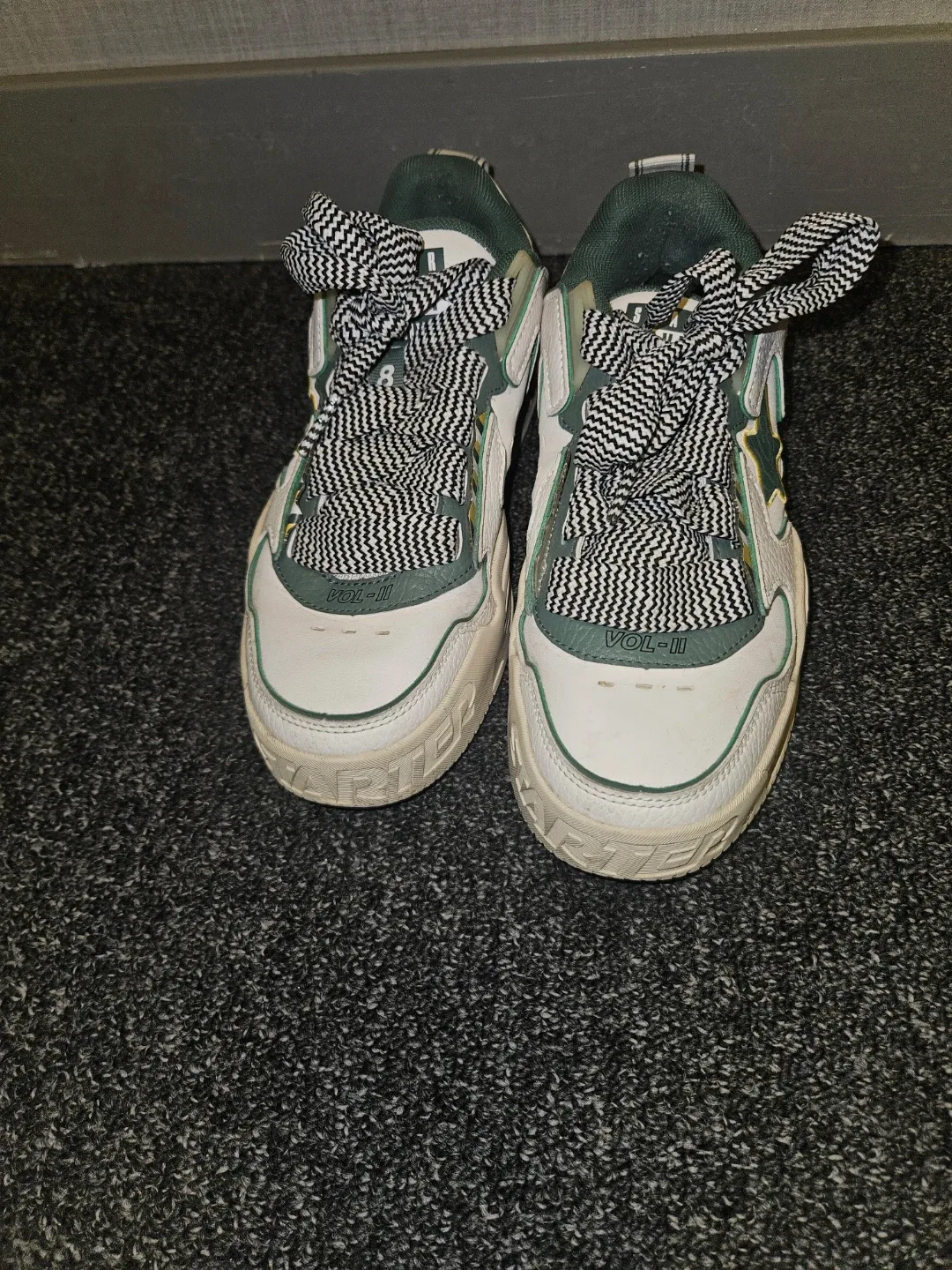Starter Vol-II White & Green Sneakers Size 8 image indicator(2)