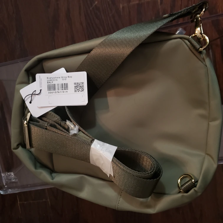 New Lululemon Everywhere Sling Bag Olive Green - photo 2