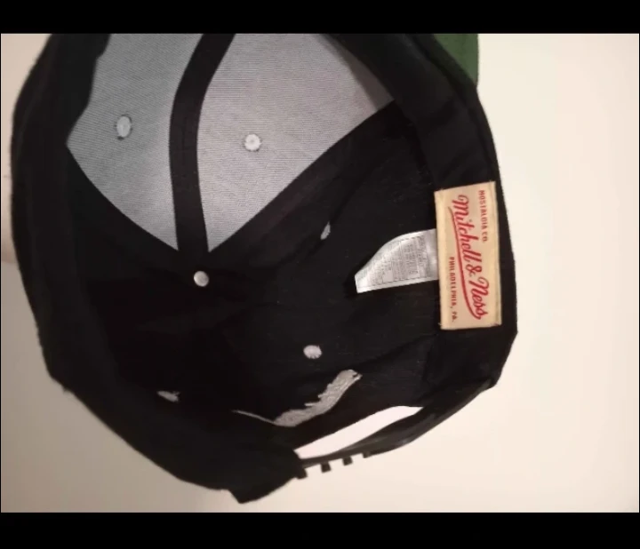 Vancouver Grizzlies Mitchell & Ness Cap - photo 3
