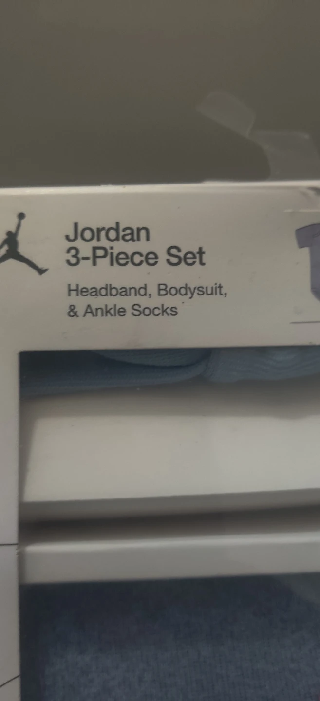 Jordan 3-Piece Set (6-12 Months) - photo 3