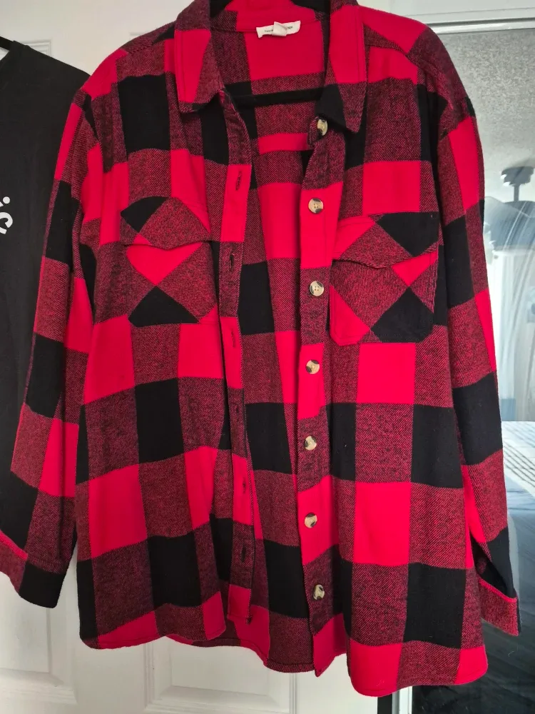 Beach Lunch Lounge Red & Black Plaid Flannel Ladies XL