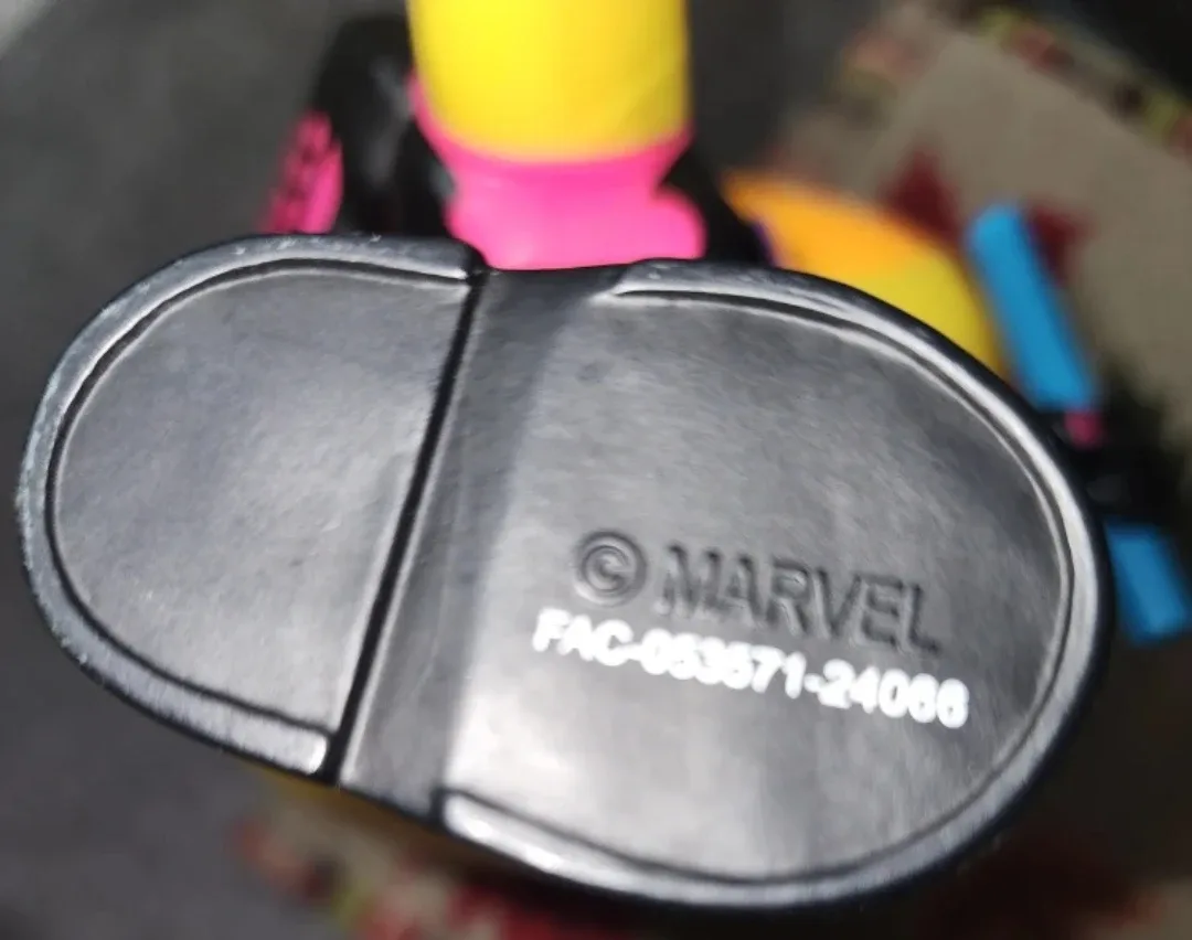 Marvel Funko Pop! Jumbo 10" Vinyl Figure image indicator(5)