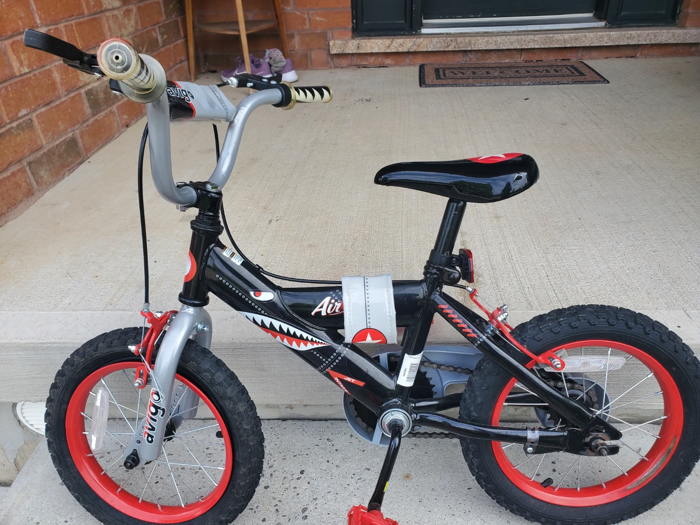 Avigo Air Strike 14 Kids Bike - Red/Black #gifting - photo 5