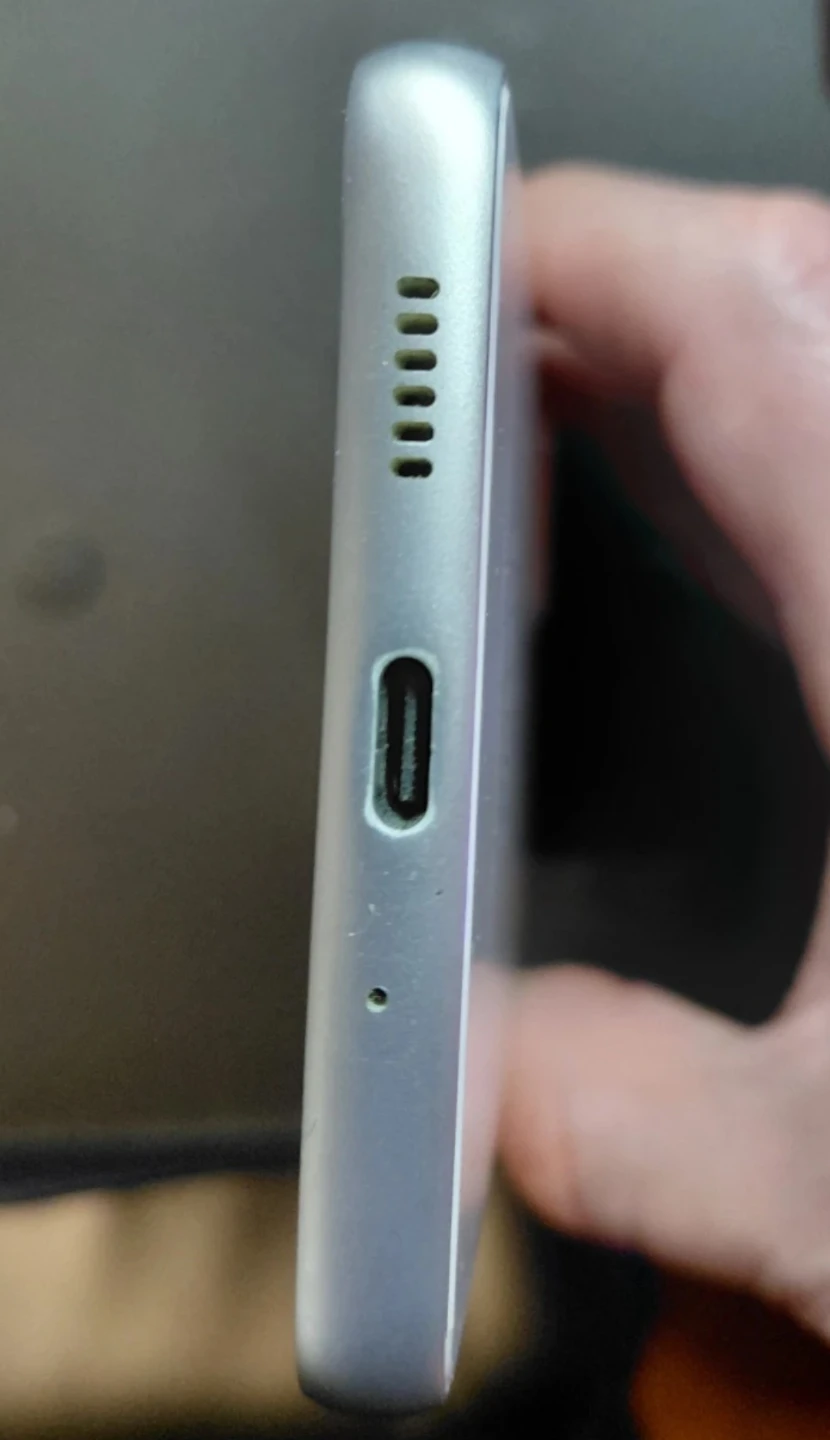 Like New! Samsung Galaxy A33 5G - White - photo 5