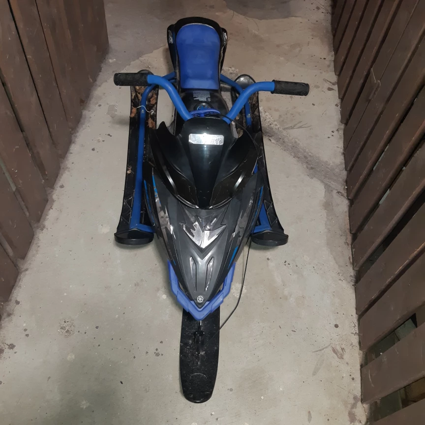 Yamaha child snow sled