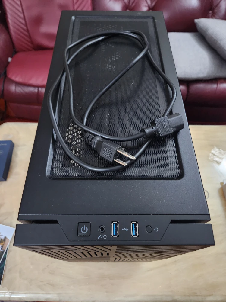 Custom Gaming PC (2060 Super, 3600x, B450 Tomahawk Max) - photo 4