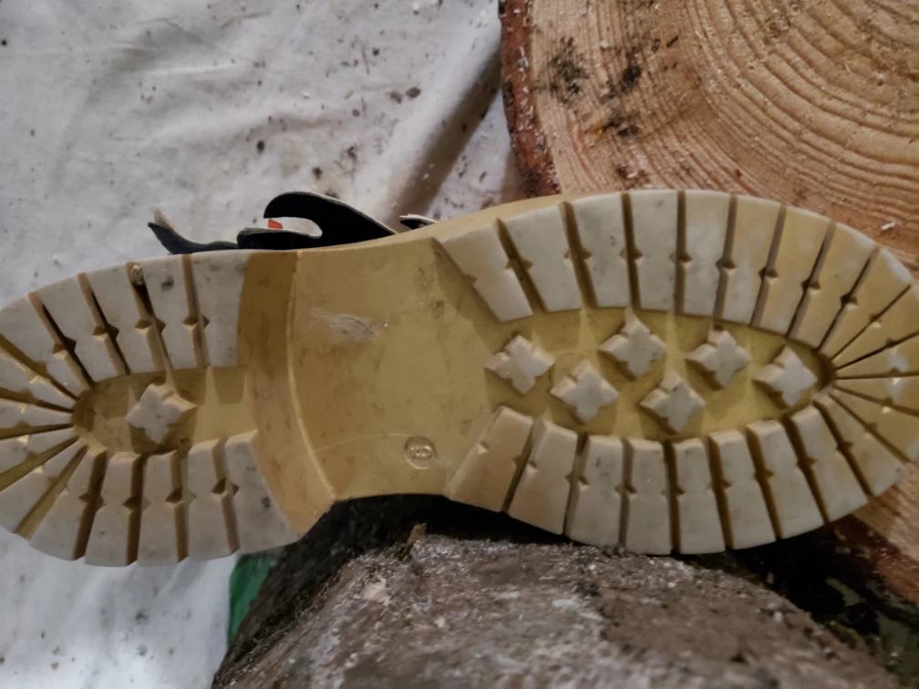 Unique Flame Design Boots - Size 9 - photo 4