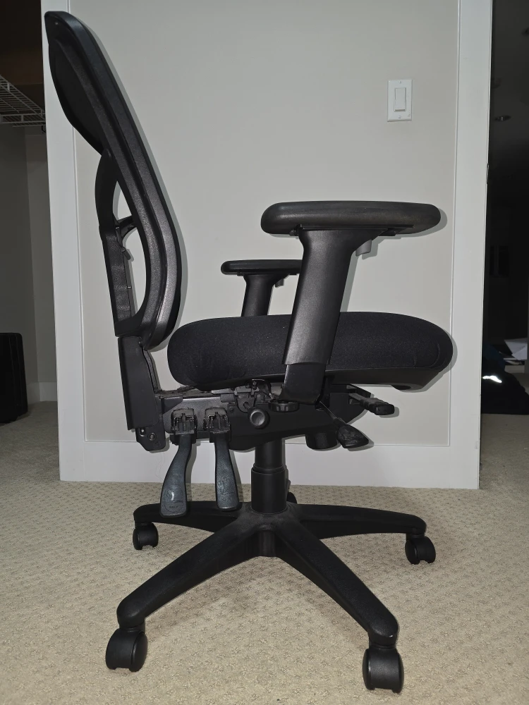 Black Office Chair - photo 2