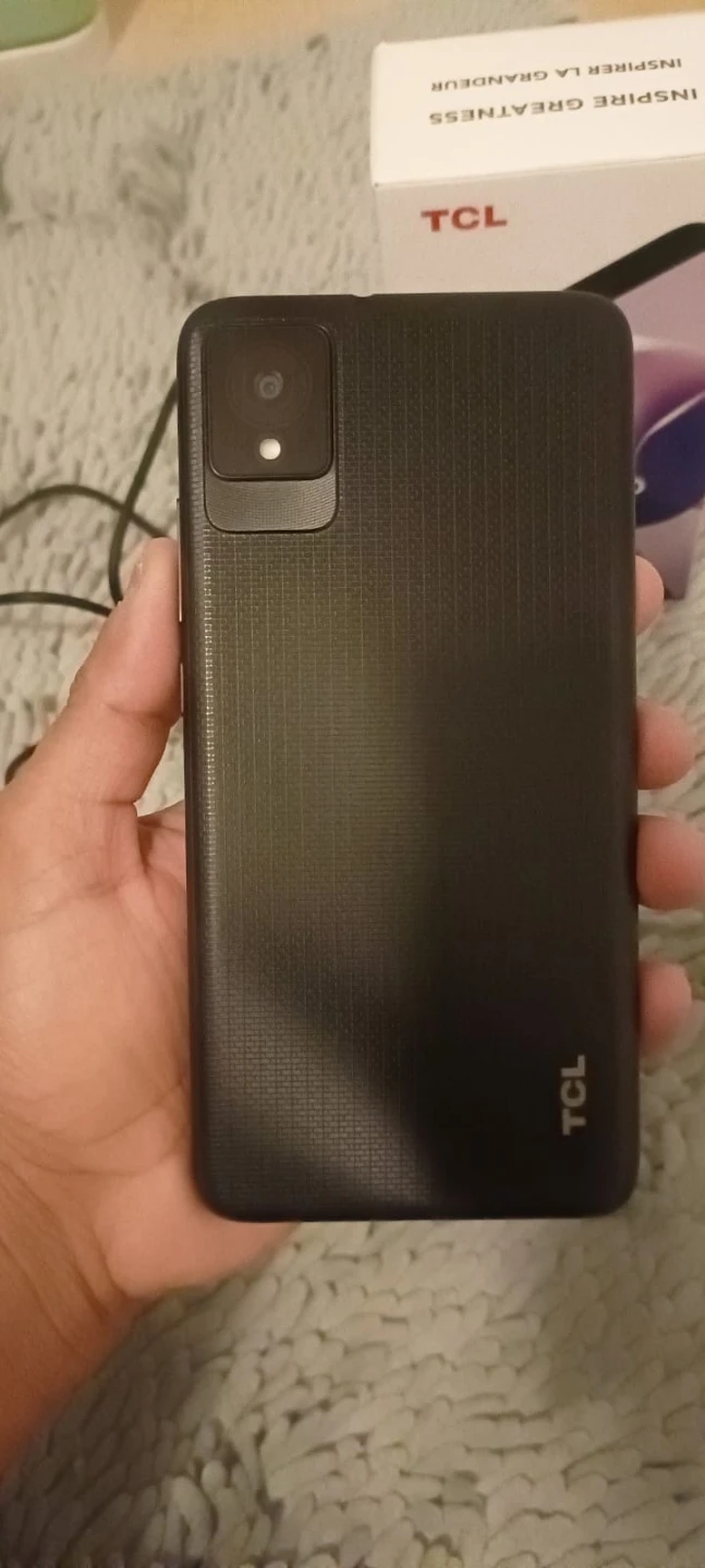 New TCL 502 Smartphone - Black - photo 3