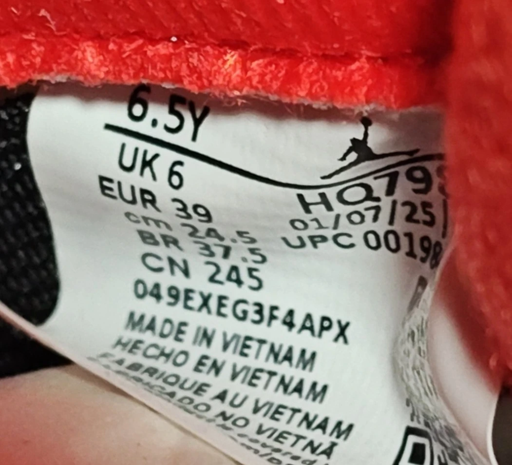 *NIB* 6.5Y — Nike Air Jordan 5 Retro "White/Fire Red-Black" - photo 5
