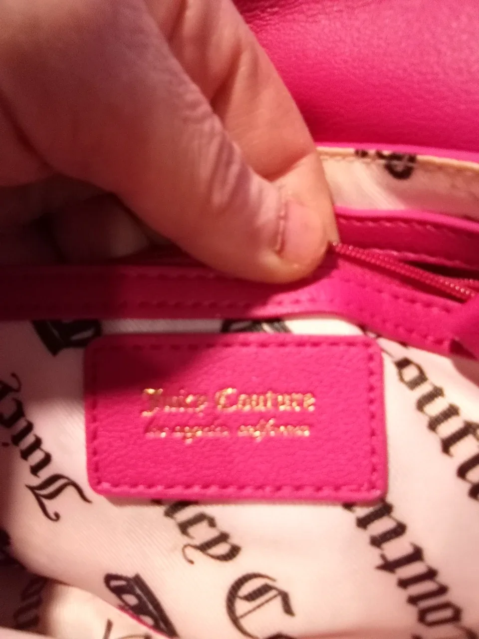 #CLEANOUT... *JUICY COUTURE PURSE* image indicator(5)