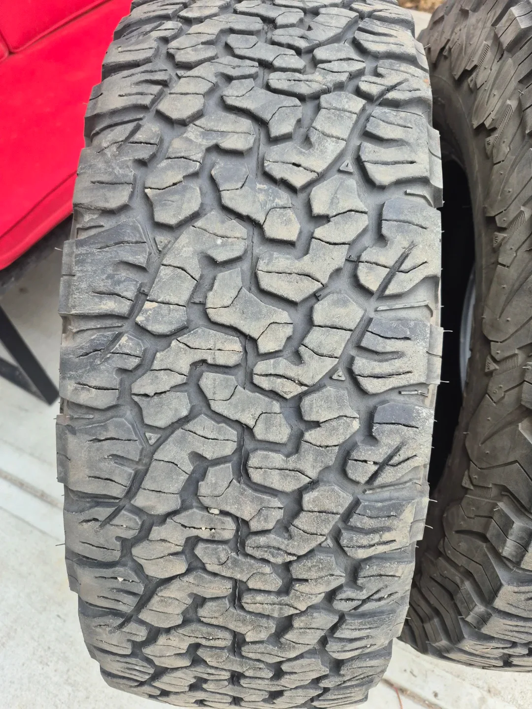 Lt 275/70r18  BFGoodrich All-Terrain T/A KO2 set of Tires