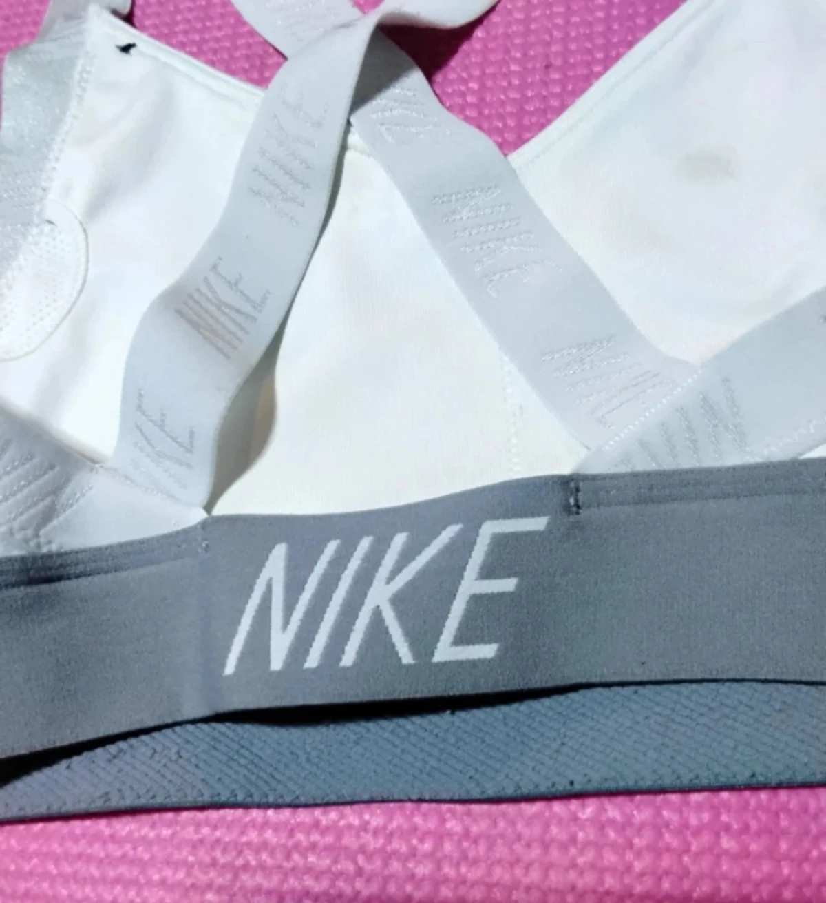 🧚‍♀️🎀 Nike Sports Bra - White & Grey 🎁🔅 - photo 5