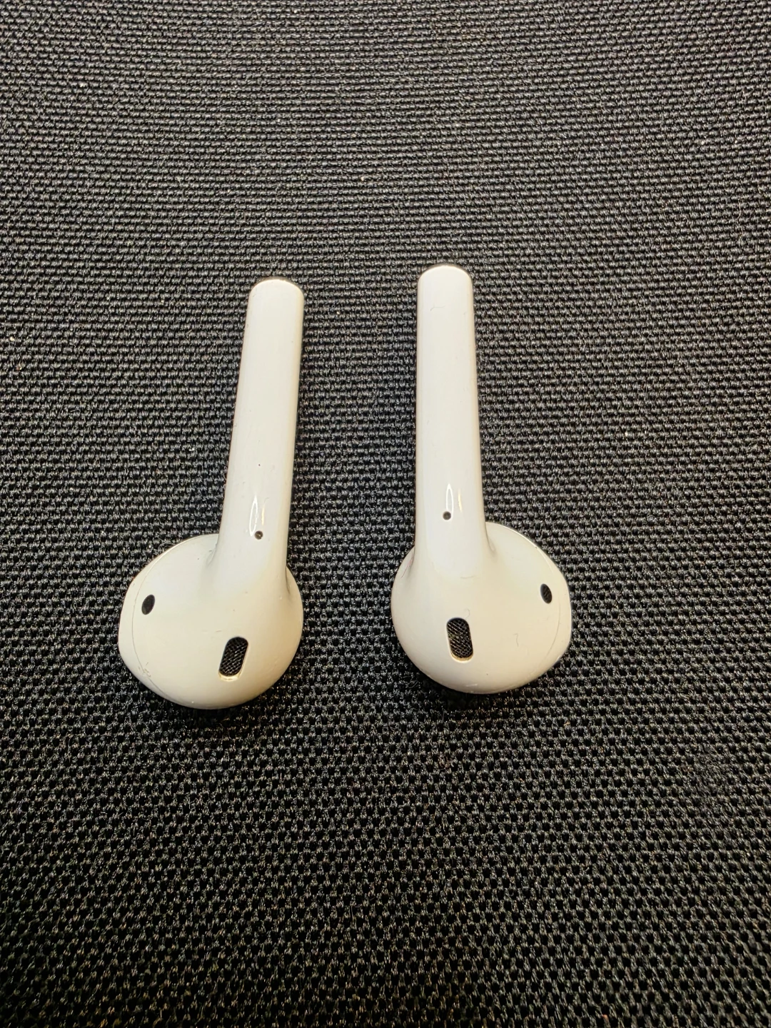 Apple AirPods 2nd Gen - photo 5