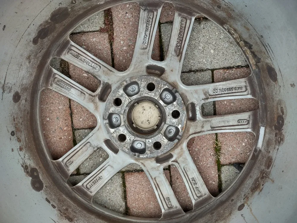 #cleanout Audi Alloy Wheels with Tires - Set of 4 image indicator(4)