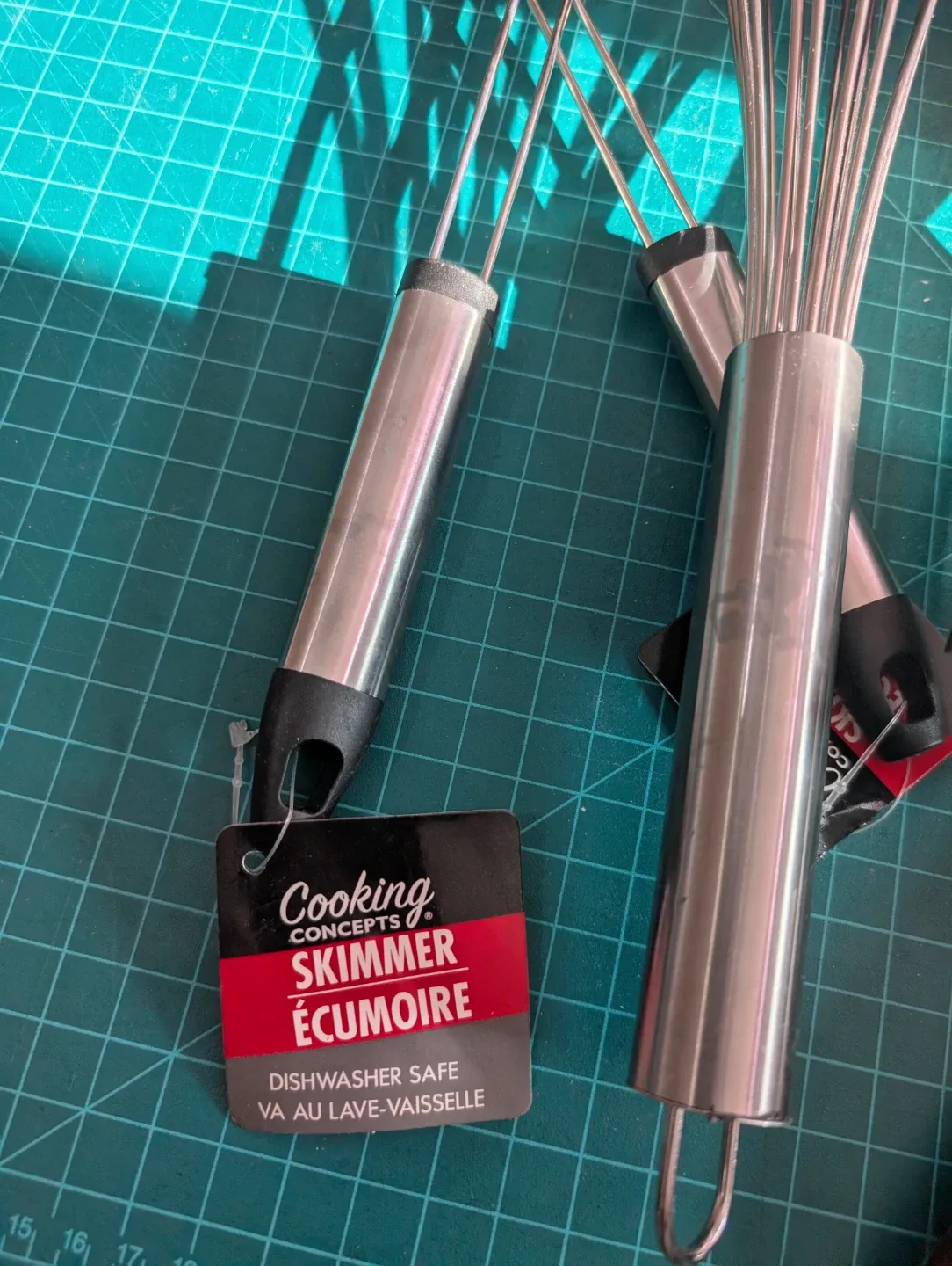 Assorted Kitchen Utensils - Spoons, Skimmers, Ladles image indicator(7)