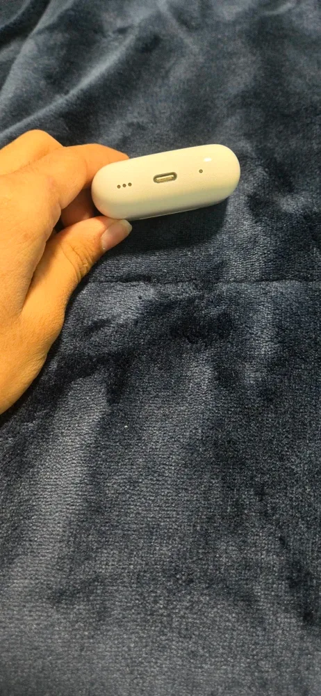 Apple AirPods Pro 2nd Generation image indicator(4)