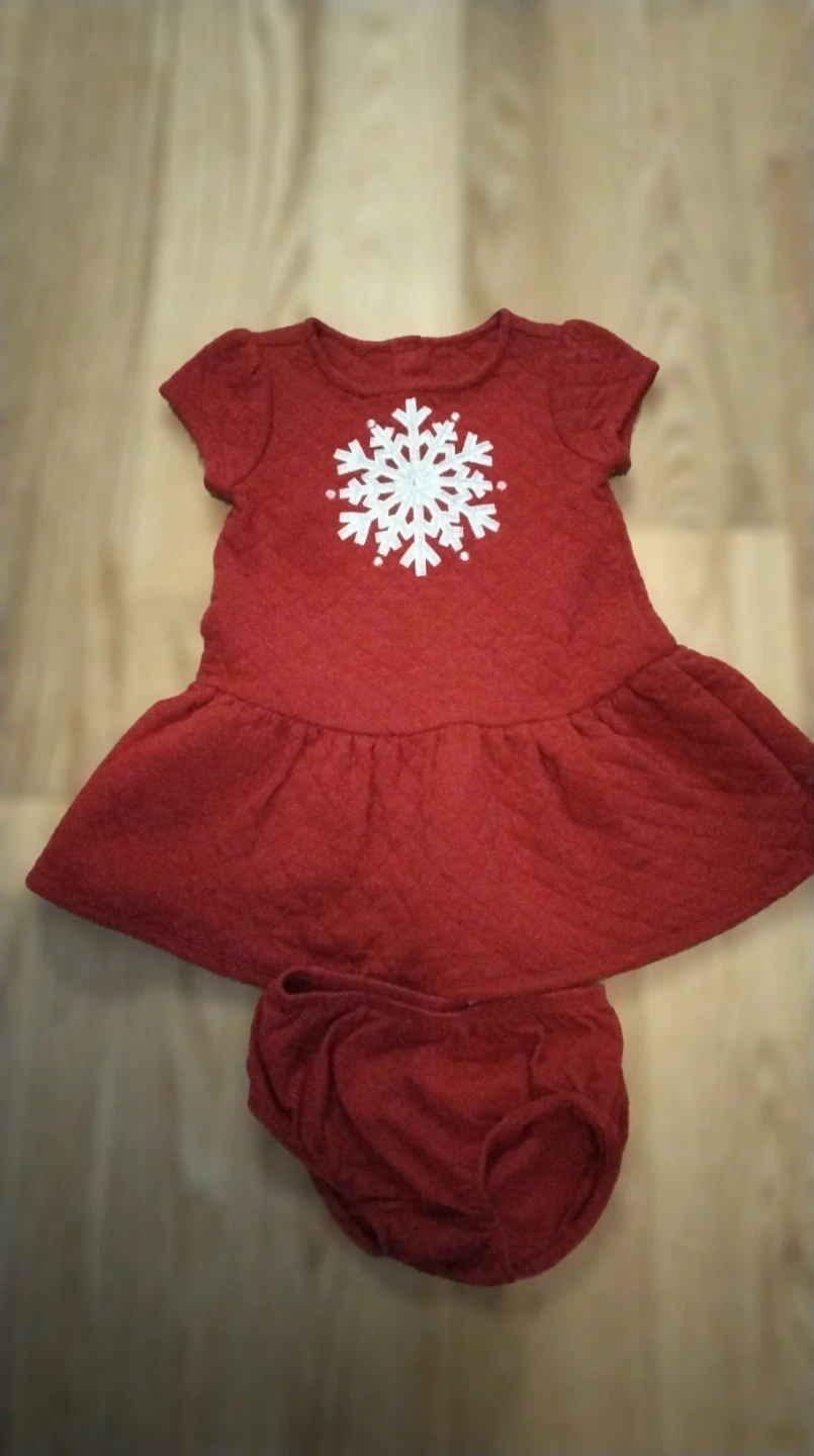 Red Baby Dress with Snowflake from Gymboree!  18 mts girl