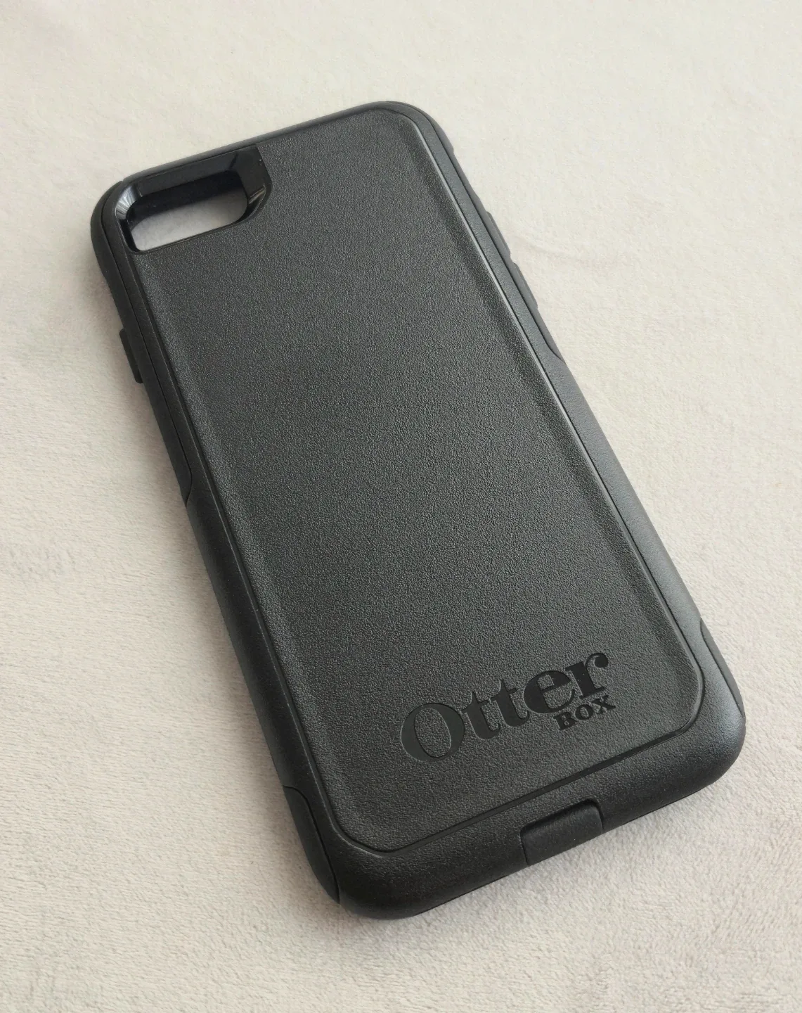 Otterbox  iPhone 7/8/SE Case - Black