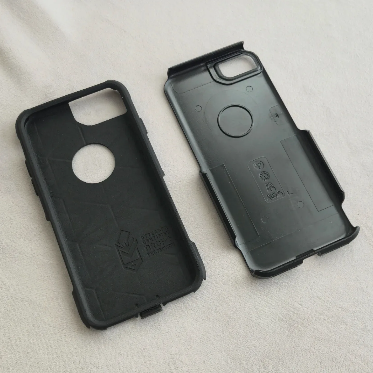 Otterbox  iPhone 7/8/SE Case - Black image indicator(3)