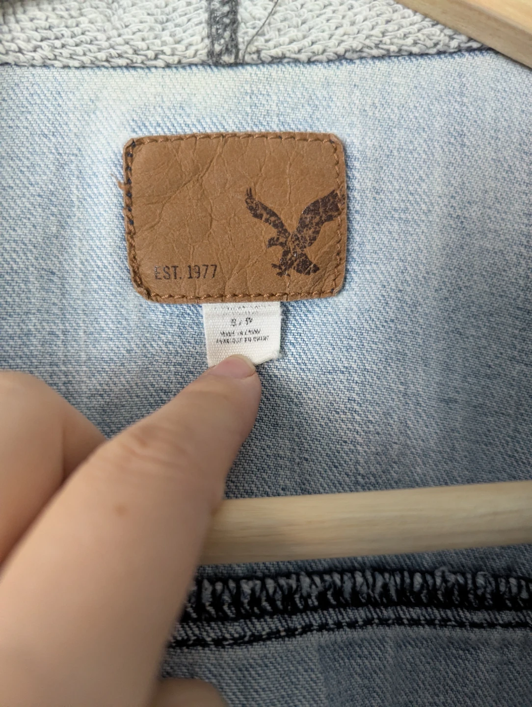 American Eagle Denim Jacket with Hoodie, Size S - photo 3