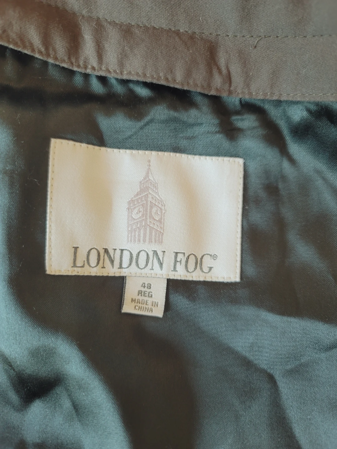 London Fog Trench Coat, Size 48 Reg - photo 3