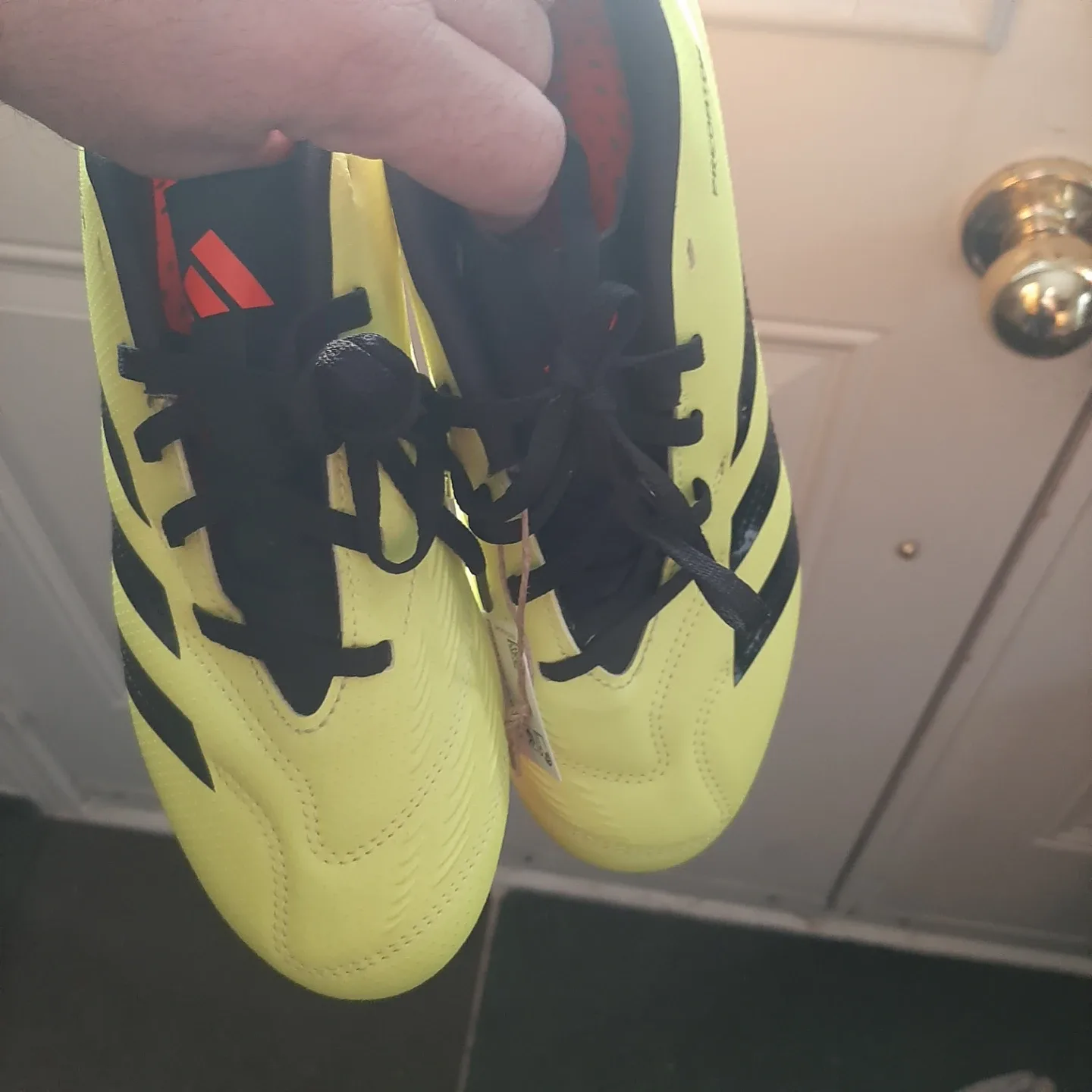 Adidas Predator Club FG Soccer Cleats - Youth size 6 image indicator(3)