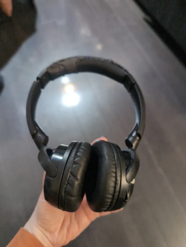 NIA Wireless Bluetooth Headphones - Black #Cleanout