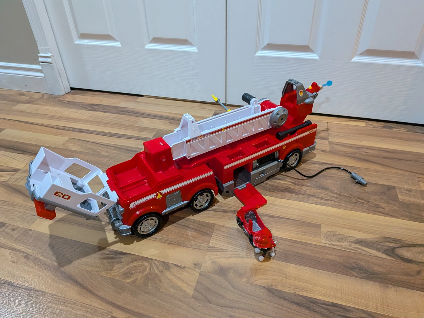 Large Paw Patrol Fire Truck - photo 4