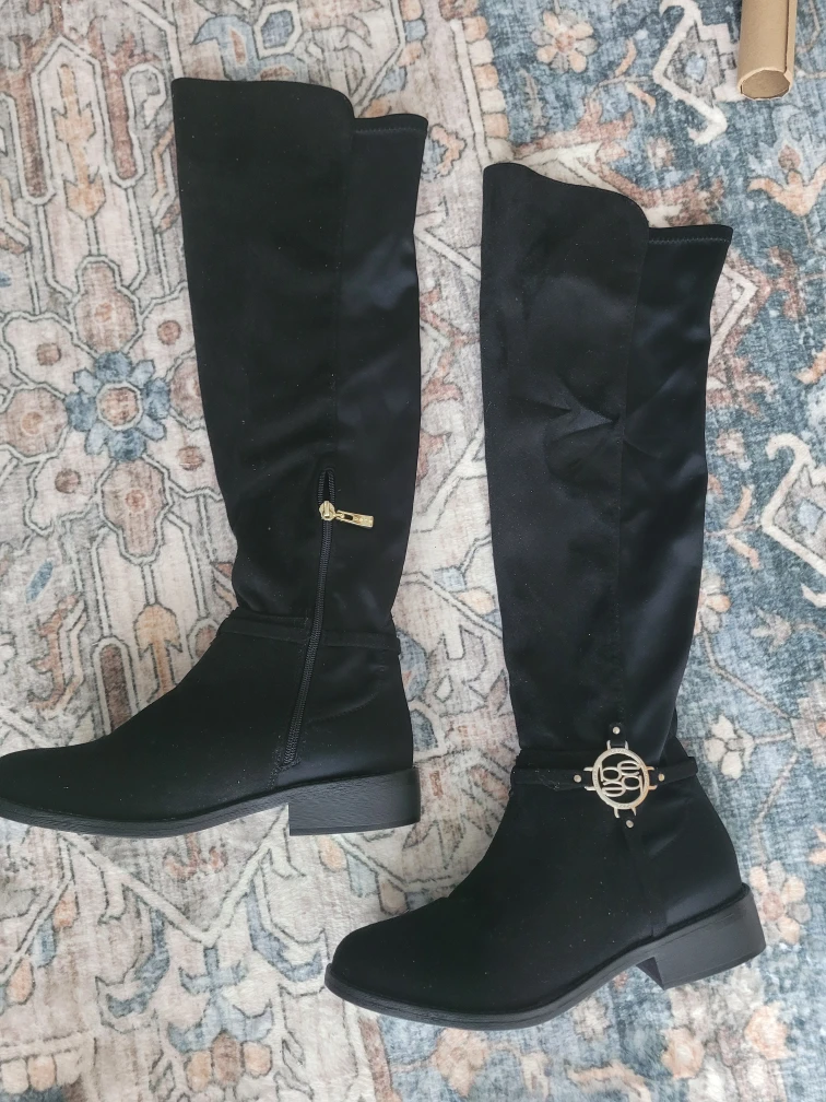 New Knee-high Boots.  Size 9.5 (9 1/2)
