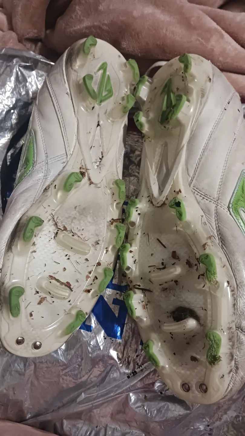 Nomis Soccer Cleats image indicator(2)